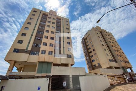 Fachada de apartamento à venda com 2 quartos, 50m² em Samambaia Sul (samambaia), Brasília
