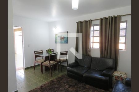 Sala de casa para alugar com 2 quartos, 109m² em Setor Bueno, Goiânia