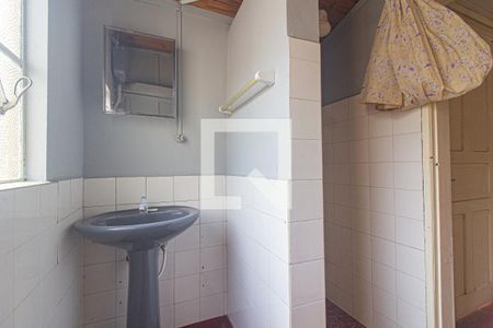 Casa para alugar com 50m², 2 quartos e 1 vaga Casa para alugar com 50m², 2 quartos e 1 vagaBanheiro