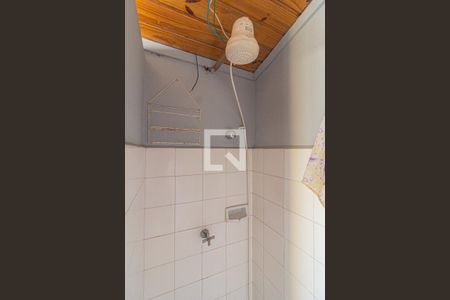 Casa para alugar com 50m², 2 quartos e 1 vaga Casa para alugar com 50m², 2 quartos e 1 vagaBanheiro