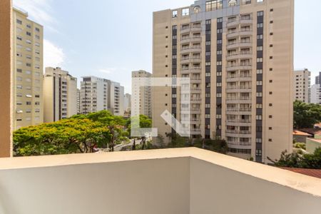 Varanda  de apartamento para alugar com 1 quarto, 33m² em Indianópolis, São Paulo