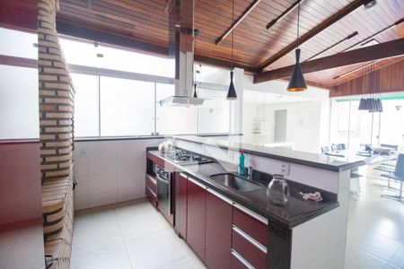 Casa para alugar com 520m², 7 quartos e 3 vagas Casa para alugar com 520m², 7 quartos e 3 vagasCozinha