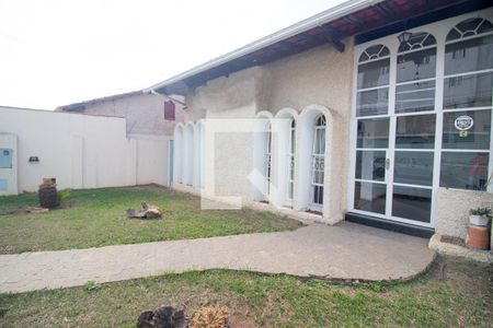 Casa para alugar com 520m², 7 quartos e 3 vagas Casa para alugar com 520m², 7 quartos e 3 vagasÁrea Externa