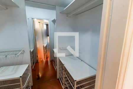 Apartamento à venda com 90m², 2 quartos e 2 vagasCloset da suíte