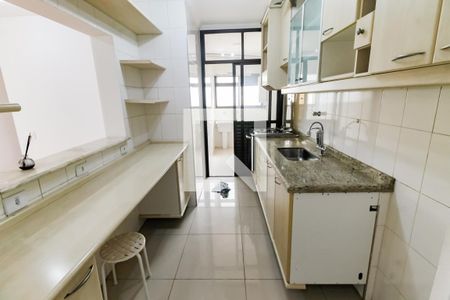 Apartamento à venda com 90m², 2 quartos e 2 vagasCozinha - Armários