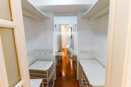 Apartamento à venda com 90m², 2 quartos e 2 vagasCloset da suíte