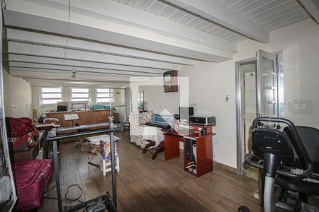 Casa à venda com 180m², 2 quartos e 2 vagas Casa à venda com 180m², 2 quartos e 2 vagasSalão de Festas