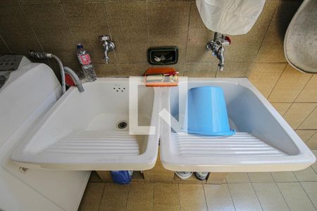 Casa à venda com 180m², 2 quartos e 2 vagas Casa à venda com 180m², 2 quartos e 2 vagasÁrea de Serviço 1