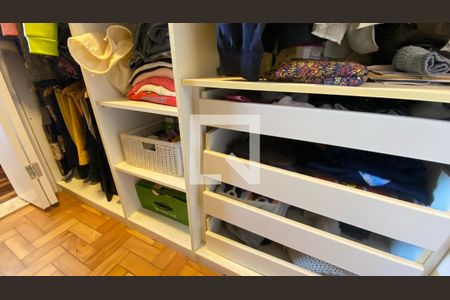 Apartamento à venda com 200m², 3 quartos e 2 vagasCloset Suíte 