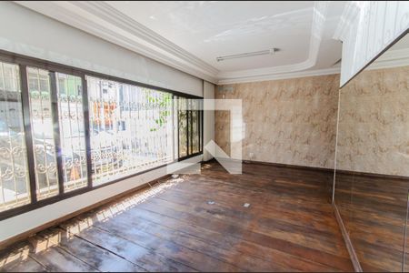 Sala de casa à venda com 2 quartos, 300m² em Ipiranga, São Paulo