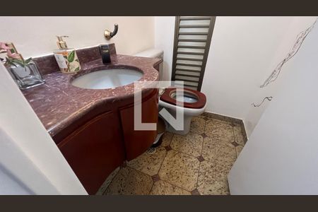 Lavabo de apartamento para alugar com 3 quartos, 140m² em Cerqueira César, São Paulo