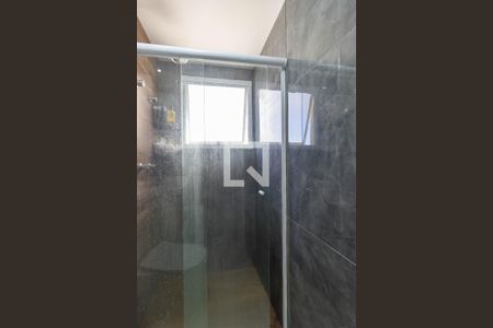 Banheiro de apartamento para alugar com 2 quartos, 48m² em Novo Osasco, Osasco