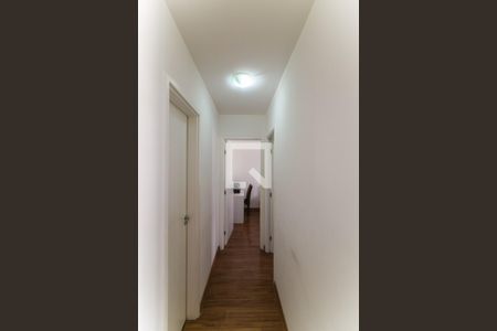 Corredor de apartamento à venda com 2 quartos, 58m² em Parque Reboucas, São Paulo