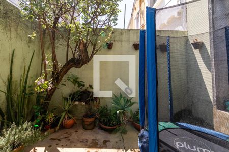 Casa à venda com 156m², 2 quartos e 2 vagasQuintal