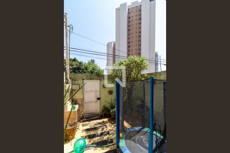 Casa à venda com 156m², 2 quartos e 2 vagasQuintal