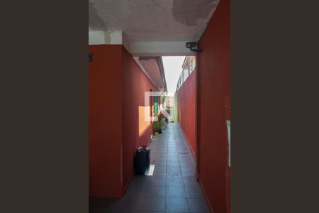 Casa à venda com 100m², 4 quartos e 1 vagaCorredor entrada