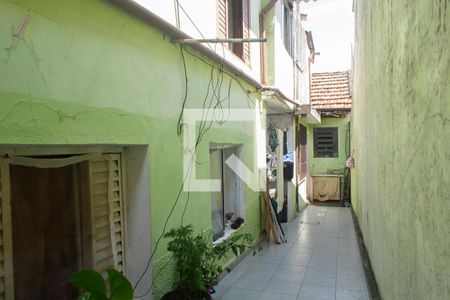 Casa à venda com 100m², 4 quartos e 1 vagaEdicula (parte de baixo)