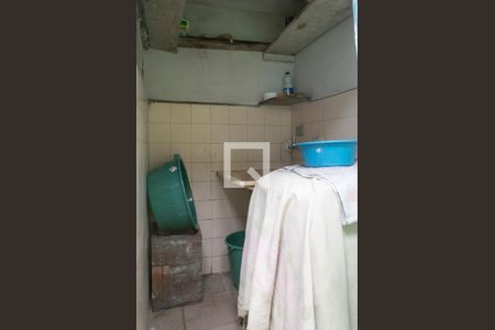 Casa à venda com 100m², 4 quartos e 1 vagaÁrea de Serviço