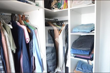 Closet de apartamento à venda com 2 quartos, 72m² em Bela Vista, Osasco