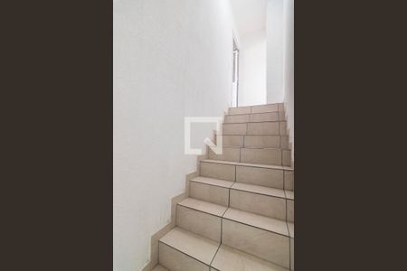 Apartamento para alugar com 80m², 2 quartos e 1 vagaEscada