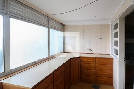 Apartamento para alugar com 150m², 4 quartos e 2 vagasÁrea de Serviço