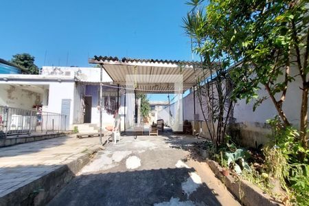 Casa à venda com 360m², 4 quartos e 4 vagasQUINTAL
