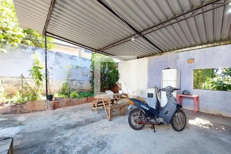 Casa à venda com 360m², 4 quartos e 4 vagasQUINTAL