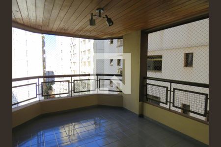 Apartamento para alugar com 120m², 3 quartos e 2 vagasSacada da Sala