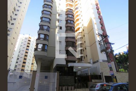 Apartamento para alugar com 120m², 3 quartos e 2 vagasFachada e portaria