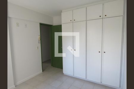 Apartamento para alugar com 120m², 3 quartos e 2 vagasQuarto