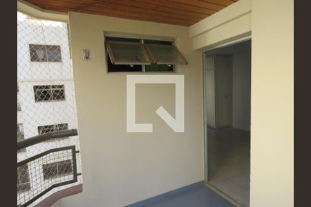 Apartamento para alugar com 120m², 3 quartos e 2 vagasSacada da Suite
