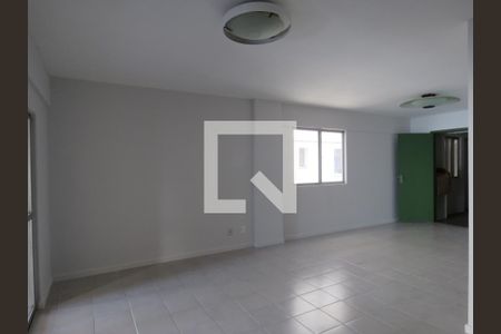 Apartamento para alugar com 120m², 3 quartos e 2 vagasSala