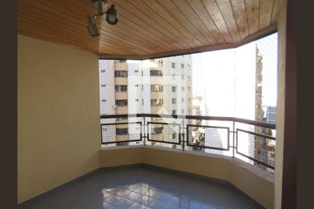 Apartamento para alugar com 120m², 3 quartos e 2 vagasSacada da Sala