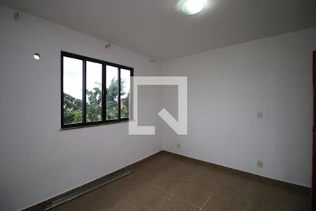 Quarto 1 de casa para alugar com 2 quartos, 80m² em Ramos, Rio de Janeiro