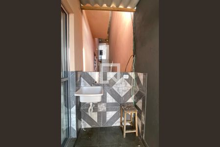 Casa para alugar com 80m², 2 quartos e sem vagaÁrea de Serviço