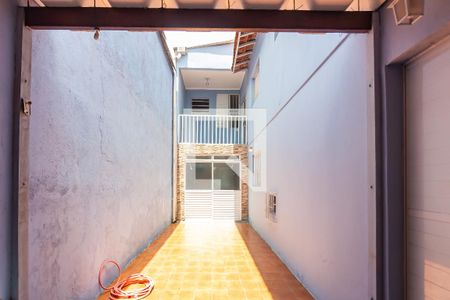 Casa à venda com 220m², 4 quartos e 4 vagas Casa à venda com 220m², 4 quartos e 4 vagasQuintal