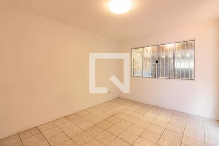 Casa à venda com 220m², 4 quartos e 4 vagas Casa à venda com 220m², 4 quartos e 4 vagasSala