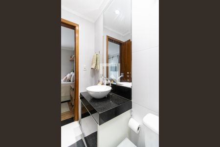 Casa de condomínio à venda com 156m², 2 quartos e 2 vagas Casa de condomínio à venda com 156m², 2 quartos e 2 vagasBanheiro da Suíte 2