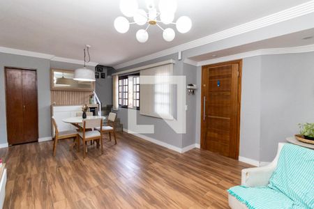 Sala de casa de condomínio à venda com 2 quartos, 156m² em Chácara Seis de Outubro, São Paulo