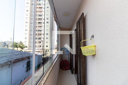 Casa de condomínio à venda com 156m², 2 quartos e 2 vagas Casa de condomínio à venda com 156m², 2 quartos e 2 vagasVaranda da suíte 2