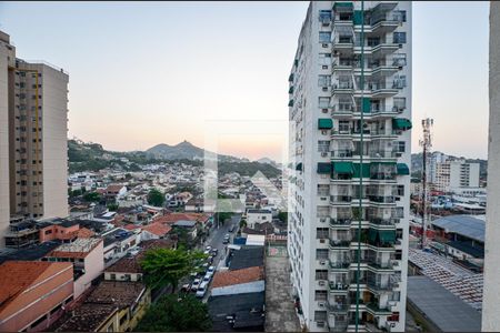 Sala de apartamento para alugar com 2 quartos, 75m² em Fonseca, Niterói