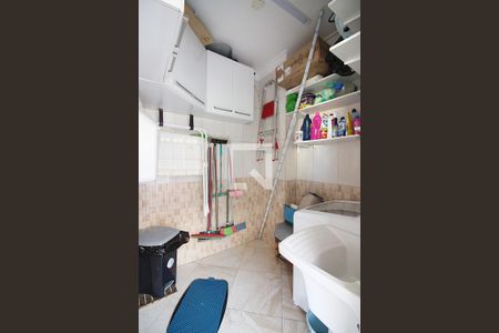 Apartamento à venda com 128m², 3 quartos e 1 vagaÁrea de Serviço