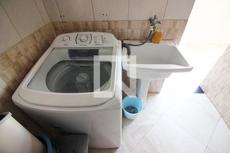 Apartamento à venda com 128m², 3 quartos e 1 vagaÁrea de Serviço