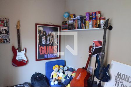 Casa à venda com 213m², 5 quartos e 2 vagasQuarto 4