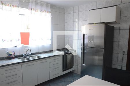 Cozinha de casa à venda com 5 quartos, 213m² em Recanto das Rosas, Osasco
