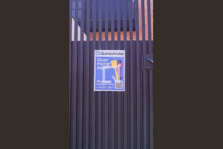 Casa à venda com 165m², 3 quartos e 2 vagas Casa à venda com 165m², 3 quartos e 2 vagasPlaquinha