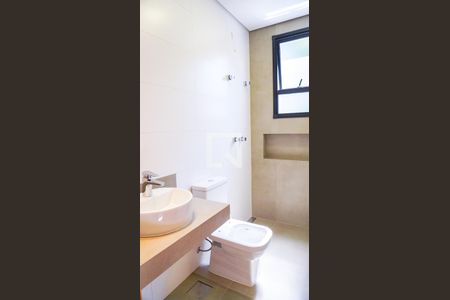 Casa à venda com 165m², 3 quartos e 2 vagas Casa à venda com 165m², 3 quartos e 2 vagasBanheiro