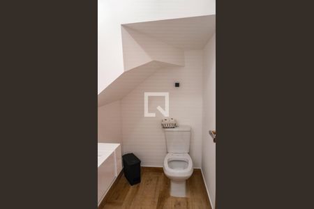 Casa à venda com 165m², 3 quartos e 2 vagas Casa à venda com 165m², 3 quartos e 2 vagasLavabo