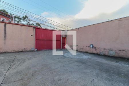 Casa para alugar com 480m², 2 quartos e 5 vagasQuintal