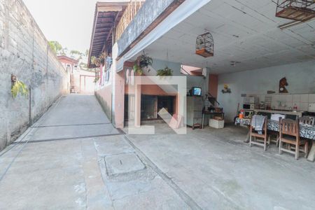 Casa para alugar com 480m², 2 quartos e 5 vagasQuintal